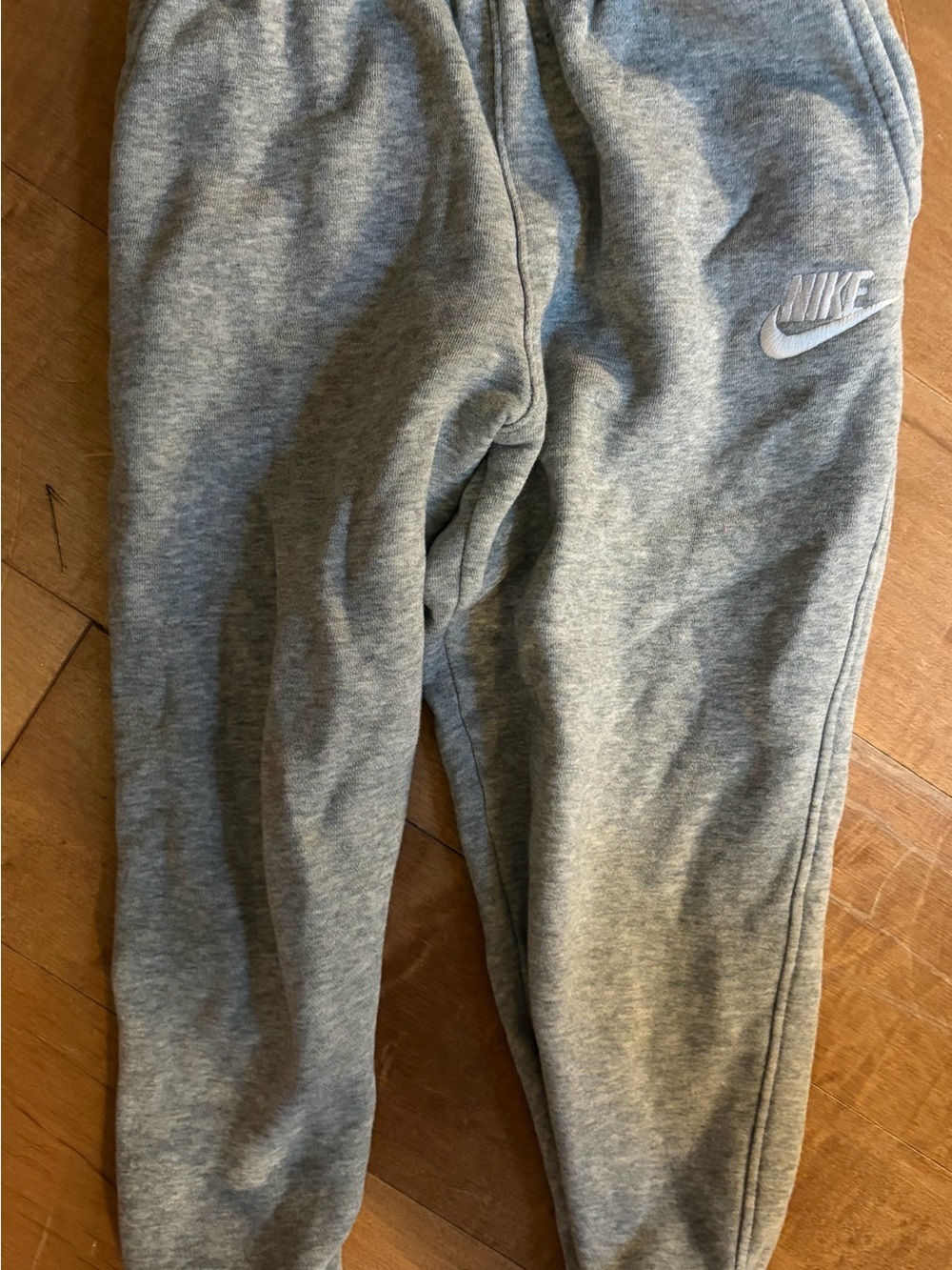 NWOT Nike boys' Grey jogger Sweatpants
